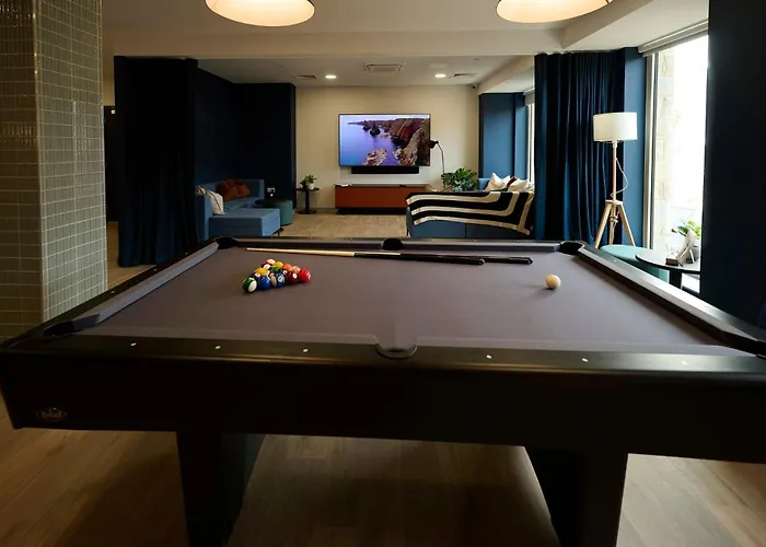 For Students Only Brigg Point In * Bristol