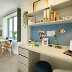 For Students Only Brigg Point In Апартаменти *