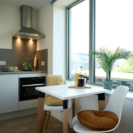 For Students Only Brigg Point In Apartment *