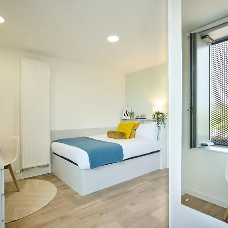 Apartment For Students Only Brigg Point In *