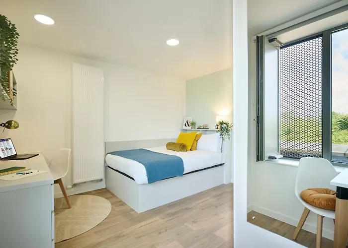 Apartment For Students Only Brigg Point In *